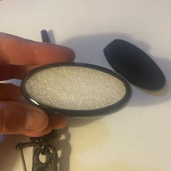 Nissan Logo Key Fob Keychain in Black Leather and Key Fob Cover in Black NWT - Picture 5 of 7